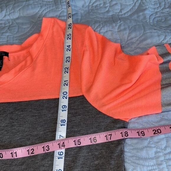 Rue21 Womens Colorblock 3/4 Sleeve Top L V-Neck - Picture 7 of 8
